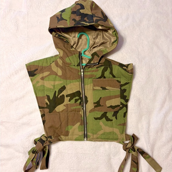 Camouflage Hooded Vest with Side Ties - Picture 1 of 3